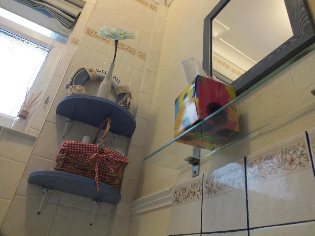 Leonardos Guest House Swansea Quarto foto