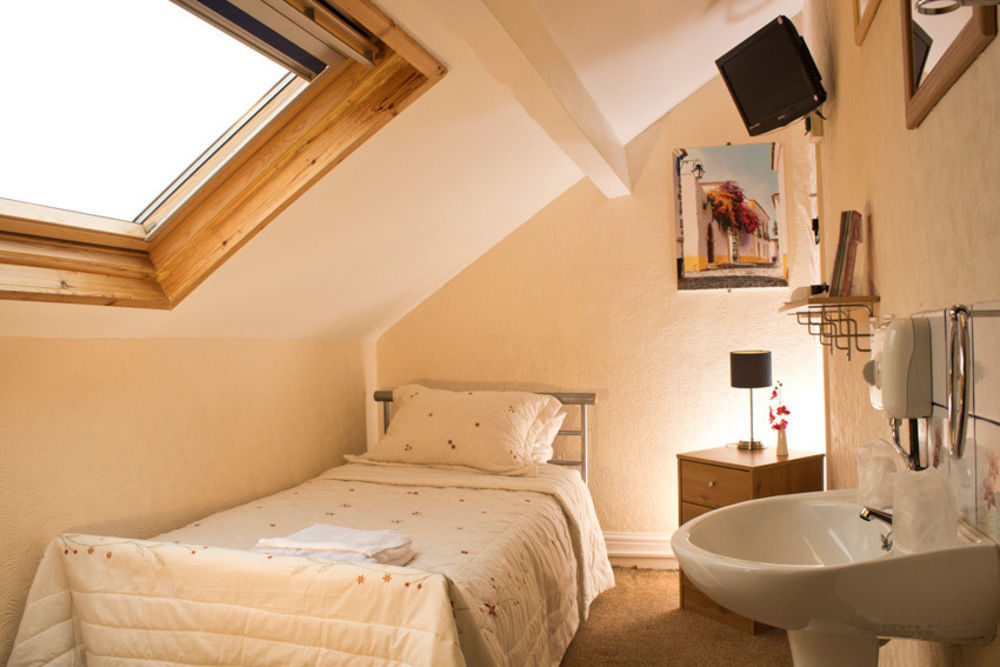 Leonardos Guest House Swansea Exterior foto